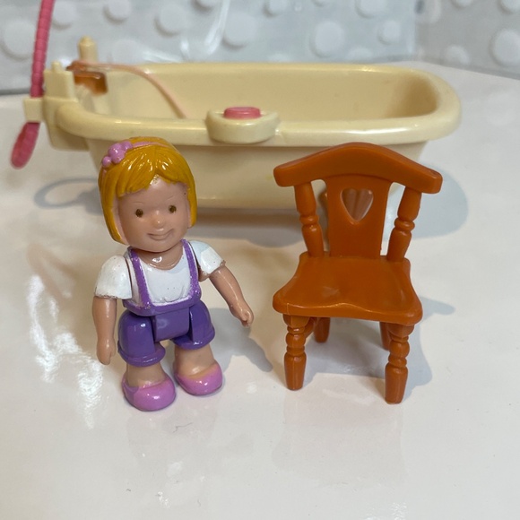 Fisher Price 💕Loving Family Fridge ❄️ & Bath tub 🛀bundle - Picture 10 of 10